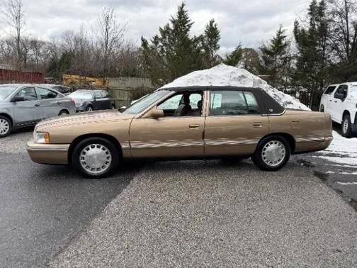 1998 Cadillac DeVille Base