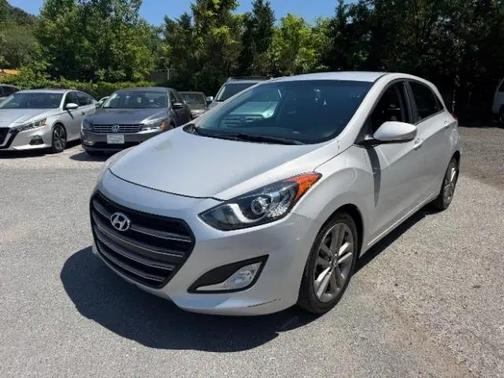 Symphony Air Silver 2016 Hyundai Elantra GT Base