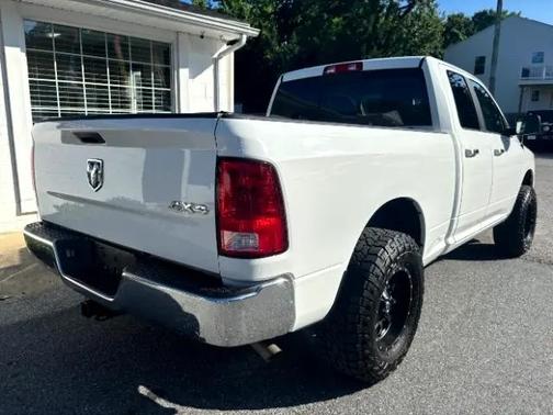 2016 RAM 1500 SLT