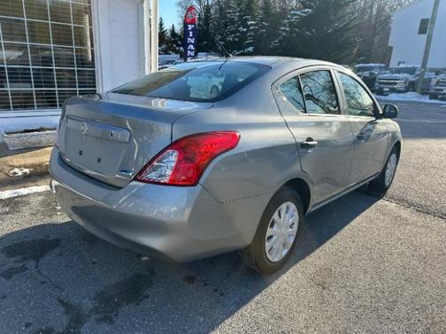 2014 Nissan Versa 1.6 S