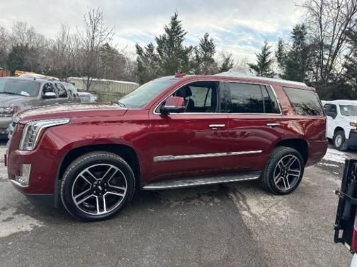 2017 Cadillac Escalade Luxury