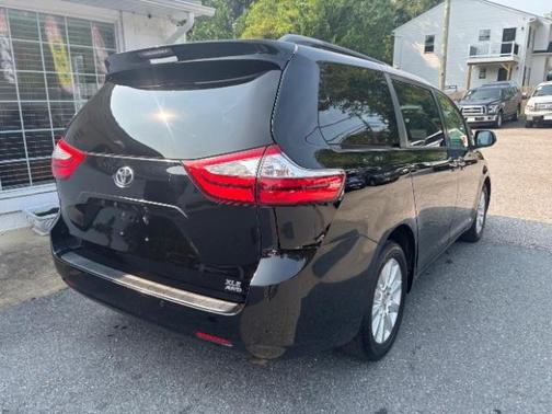 2017 Toyota Sienna Limited Premium