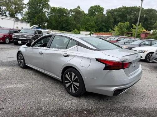 Brilliant Silver Metallic 2019 Nissan Altima 2.5 SL