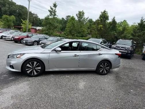 Brilliant Silver Metallic 2019 Nissan Altima 2.5 SL