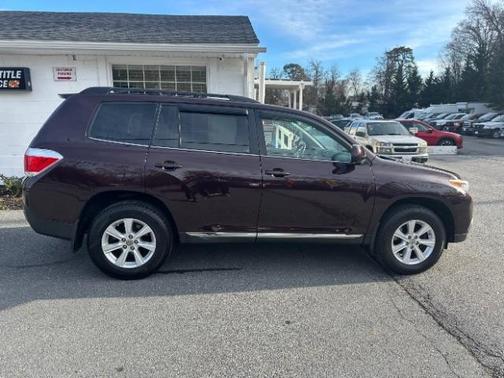 2012 Toyota Highlander SE