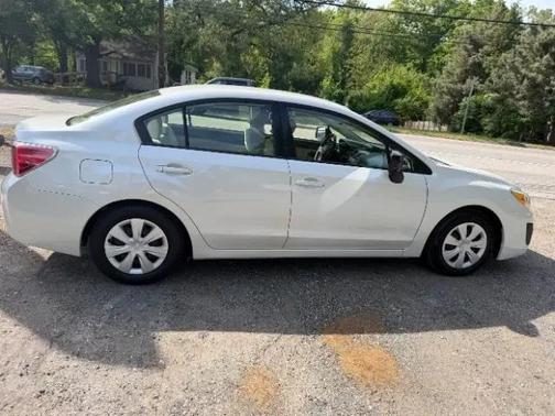 Satin White Pearl 2012 Subaru Impreza 2.0i