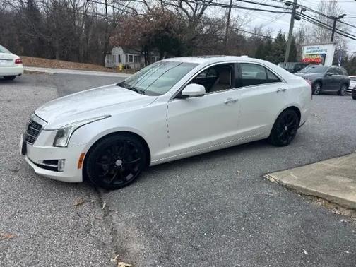 Crystal White Tricoat 2015 Cadillac ATS 2.0L Turbo Performance