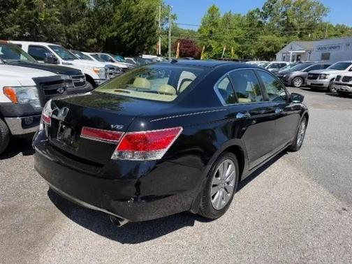Crystal Black Pearl 2011 Honda Accord SE