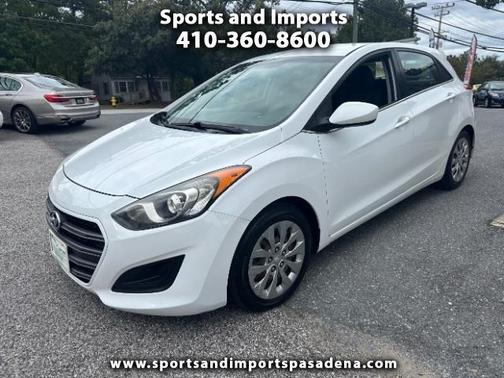 2017 Hyundai Elantra GT Base