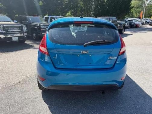 Blue Candy Metallic Tinted Clearcoat 2013 Ford Fiesta SE