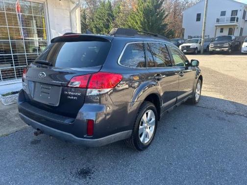 2011 Subaru Outback 3.6 R Limited