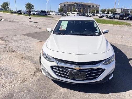 2024 Chevrolet Malibu FWD 2LT