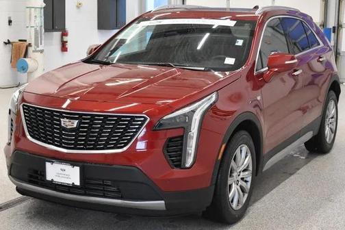 2022 Cadillac XT4 Premium Luxury