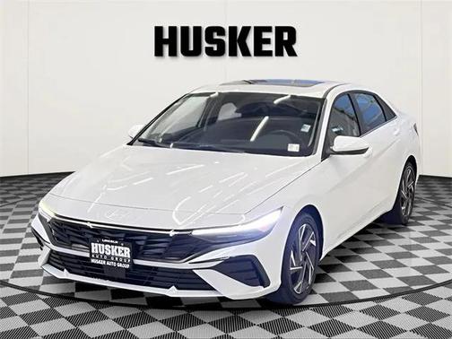 2025 Hyundai ELANTRA SEL