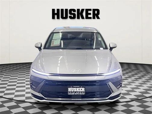 2024 Hyundai SONATA Hybrid SE
