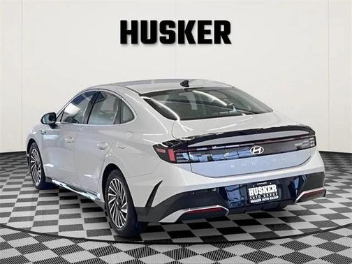 2024 Hyundai SONATA Hybrid SE