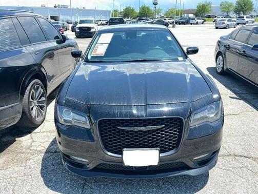 2022 Chrysler 300 Touring