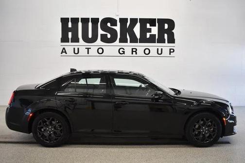 2022 Chrysler 300 Touring