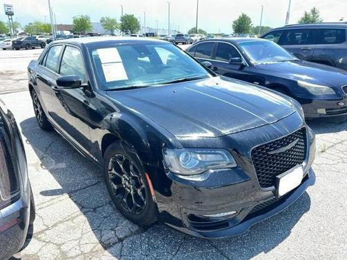 2022 Chrysler 300 Touring