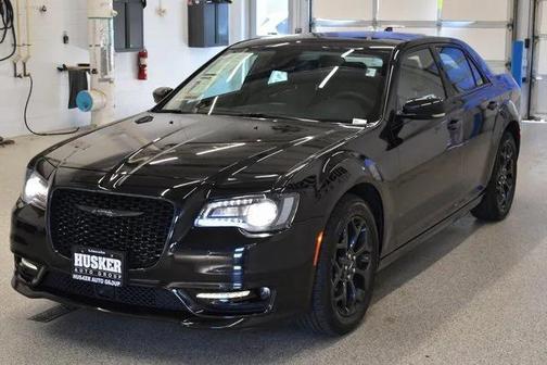 2022 Chrysler 300 Touring