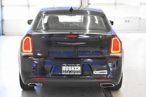 2022 Chrysler 300 Touring