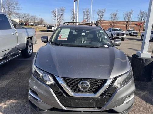 2022 Nissan Rogue Sport SL