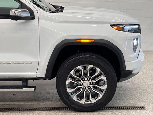 Summit White 2023 GMC Canyon Denali