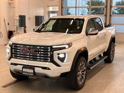 Summit White 2023 GMC Canyon Denali
