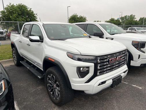 Summit White 2023 GMC Canyon Denali
