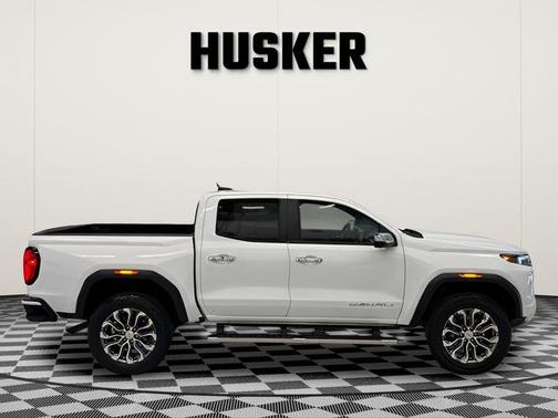 Summit White 2023 GMC Canyon Denali