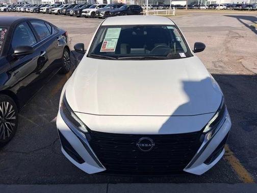 2025 Nissan Altima SV FWD