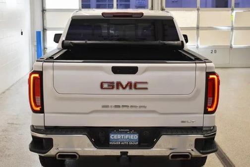 2022 GMC Sierra 1500 SLT