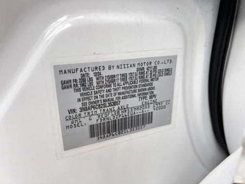 2025 Nissan Kicks SV