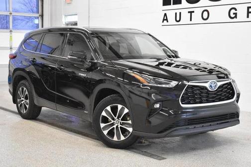2021 Toyota Highlander Hybrid XLE