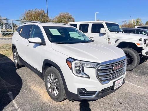 2024 GMC Terrain SLT