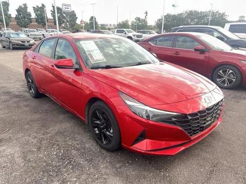 2021 Hyundai ELANTRA SEL