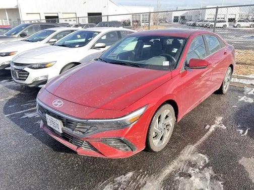 2025 Hyundai ELANTRA SEL