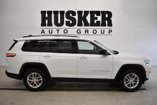 2023 Jeep Grand Cherokee L Laredo