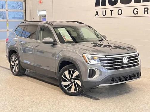2025 Volkswagen Atlas 2.0T SE w/Technology 4MOTION
