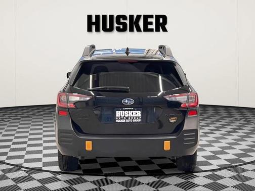 Crystal Black Silica 2025 Subaru Outback Wilderness