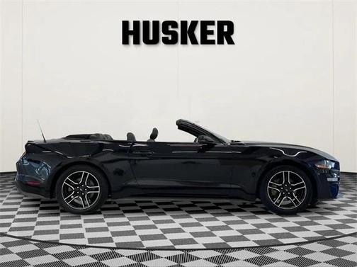2020 Ford Mustang EcoBoost