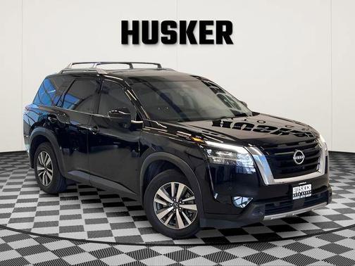 2024 Nissan Pathfinder SL 4WD