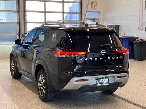 Super Black 2024 Nissan Pathfinder SL 4WD