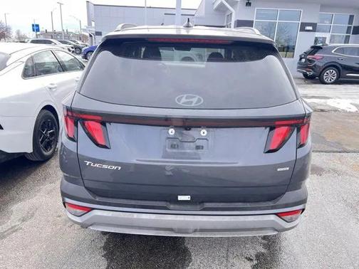 2025 Hyundai TUCSON SEL