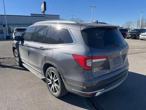 2021 Honda Pilot Touring 8-Passenger