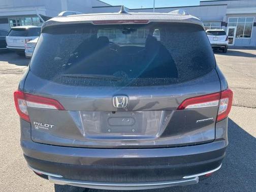 2021 Honda Pilot Touring 8-Passenger
