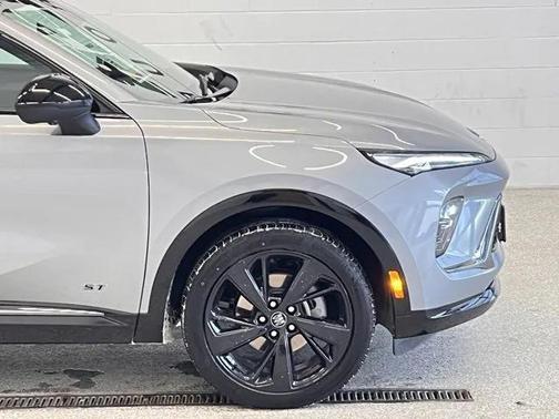 2025 Buick Envision Sport Touring AWD