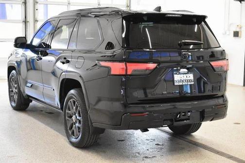 2024 Toyota Sequoia SR5