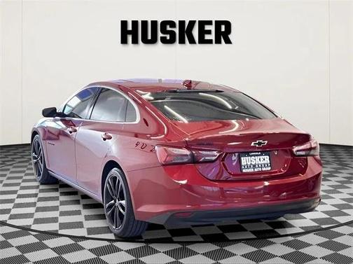 2021 Chevrolet Malibu FWD LT