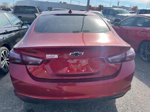 2021 Chevrolet Malibu FWD LT